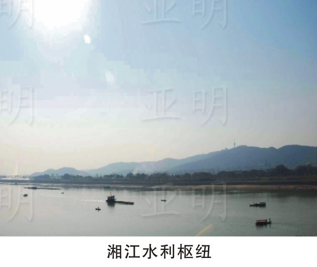 �潭ˮ����Ŧ